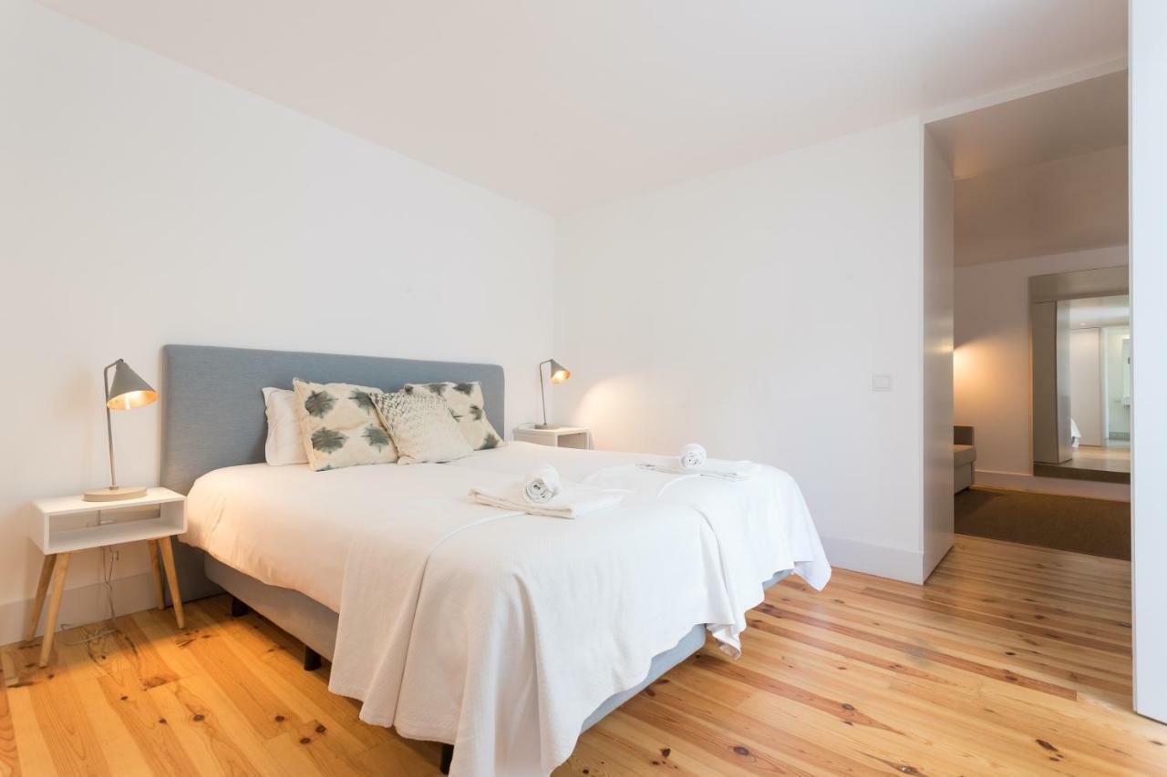 Chiado Cozy Apartments - By Lu Holidays Lisbona Esterno foto