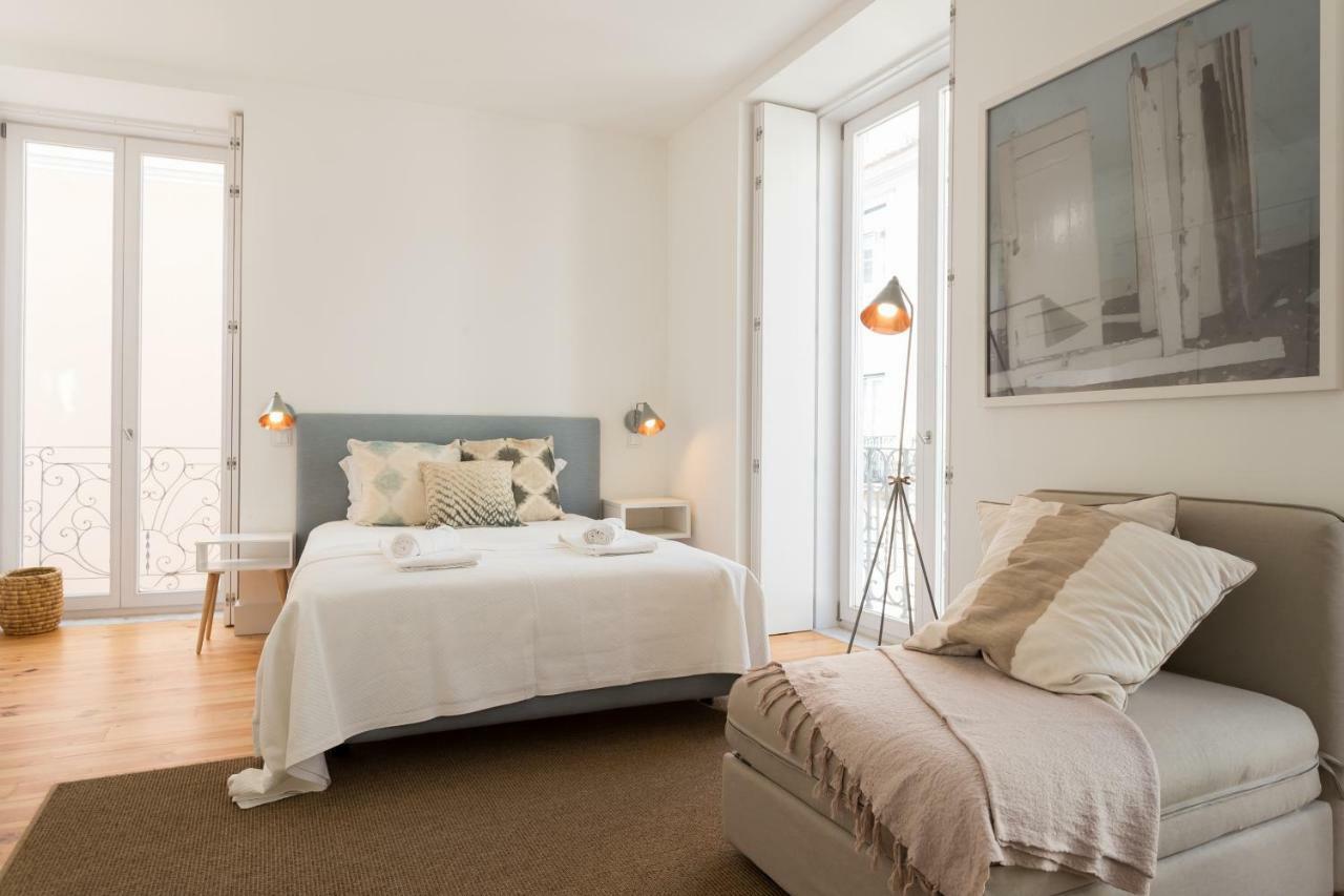 Chiado Cozy Apartments - By Lu Holidays Lisbona Esterno foto