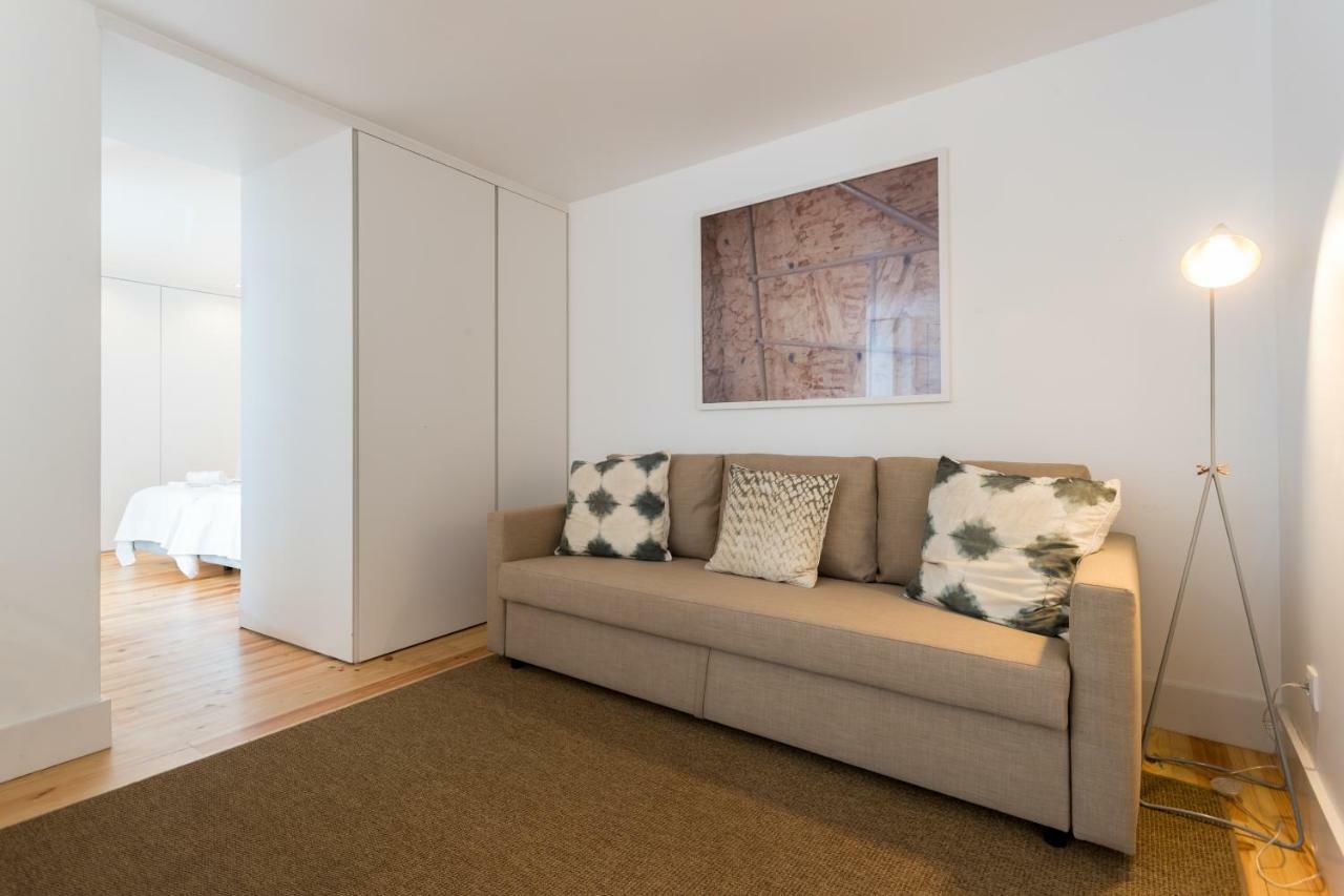 Chiado Cozy Apartments - By Lu Holidays Lisbona Esterno foto