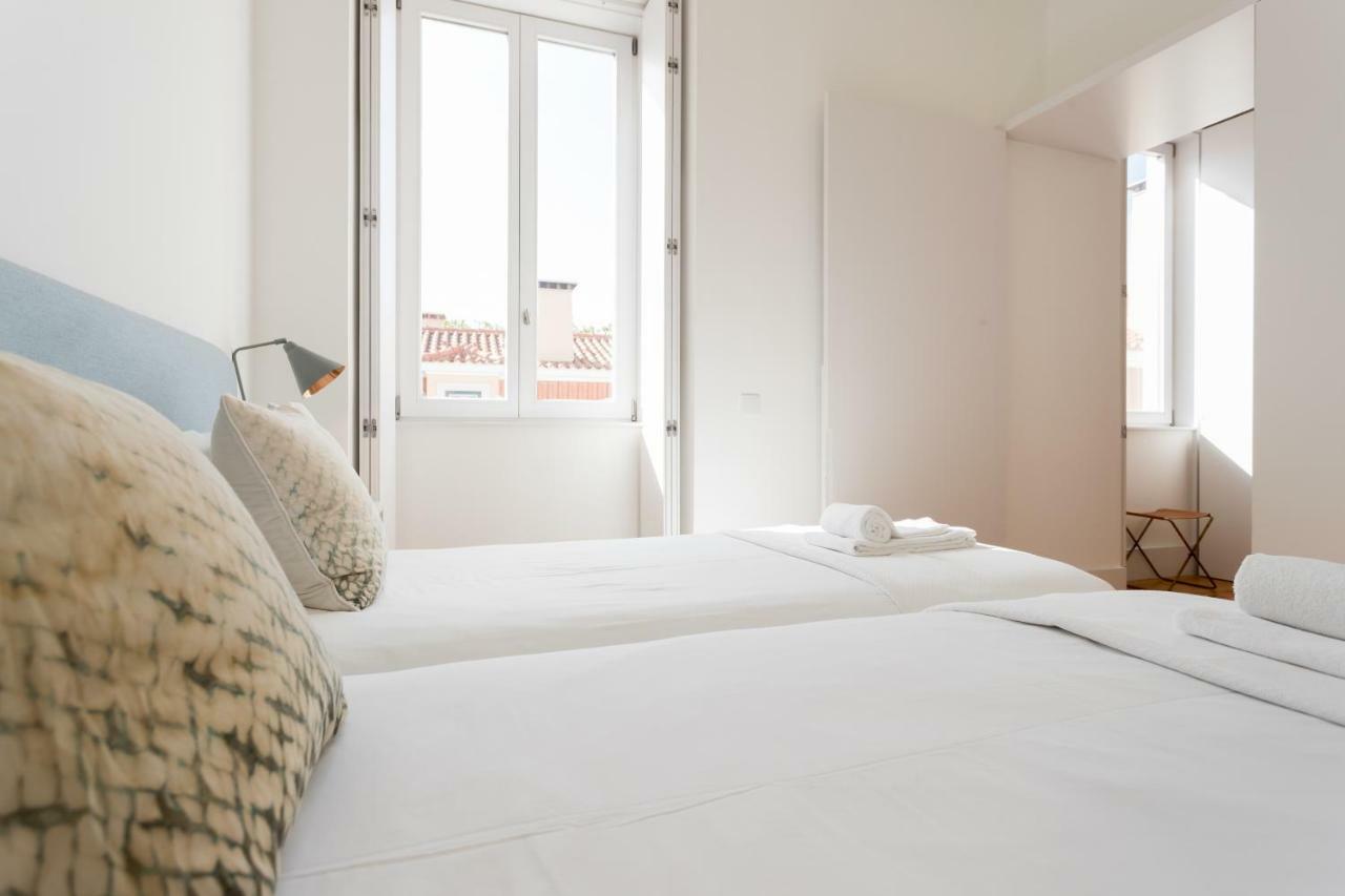 Chiado Cozy Apartments - By Lu Holidays Lisbona Esterno foto